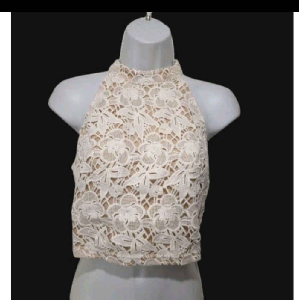 Forever 21 High Neck Crop Cami Tank Top M Crochet Lace Whimsical Fairy Victoria